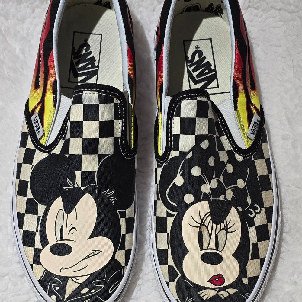 Vans x Disney Mickey & Minnie Flame Classic Slip On W 10 M 8.5 New w/o Tags